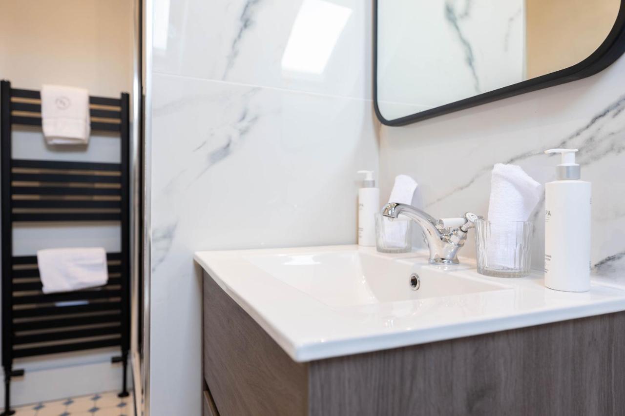 Righ Properties - Luxurious City Centre Three Bedroom Apartment Edinburgh Bagian luar foto