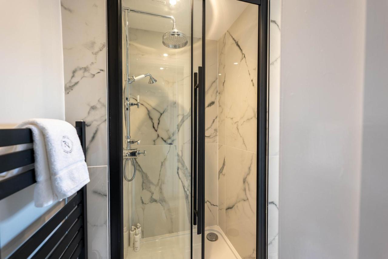 Righ Properties - Luxurious City Centre Three Bedroom Apartment Edinburgh Bagian luar foto